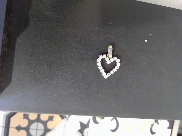 Pendentif coeur diamants