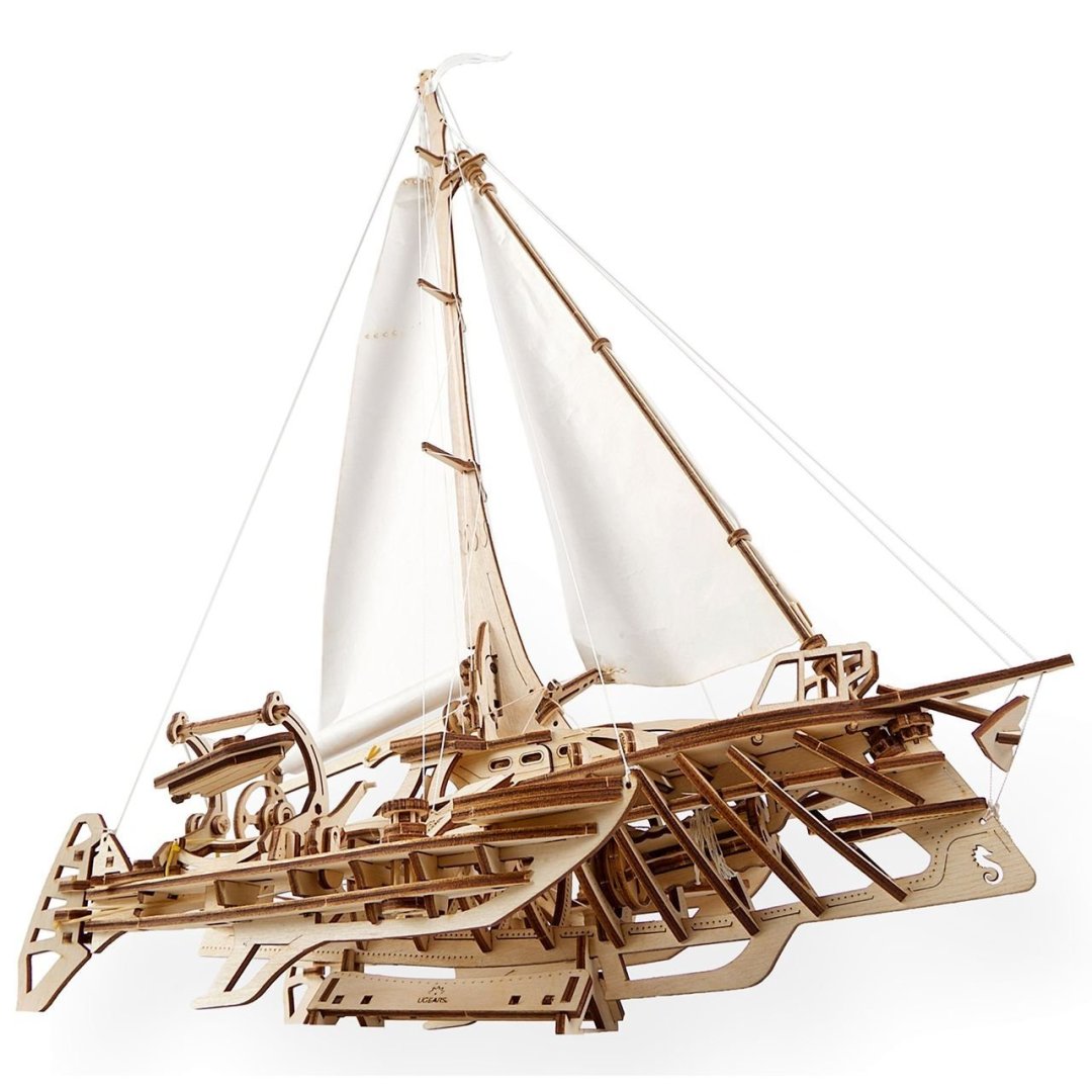 Maquette trimaran merihobus