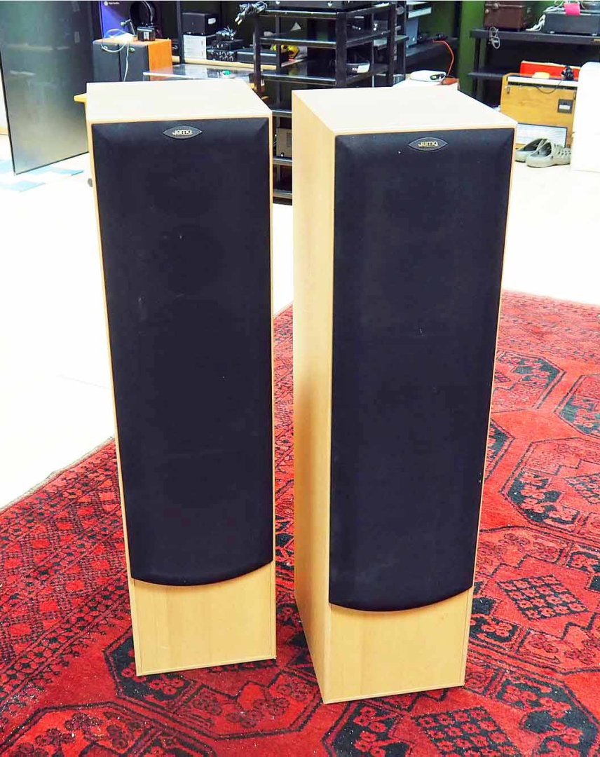 Enceintes colonnes studio 190