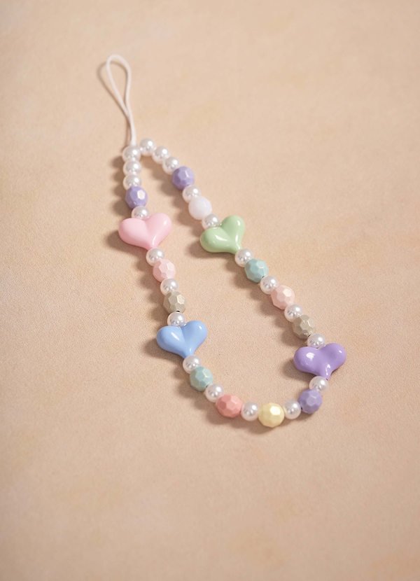 Chaine de telephone coeurs pastel