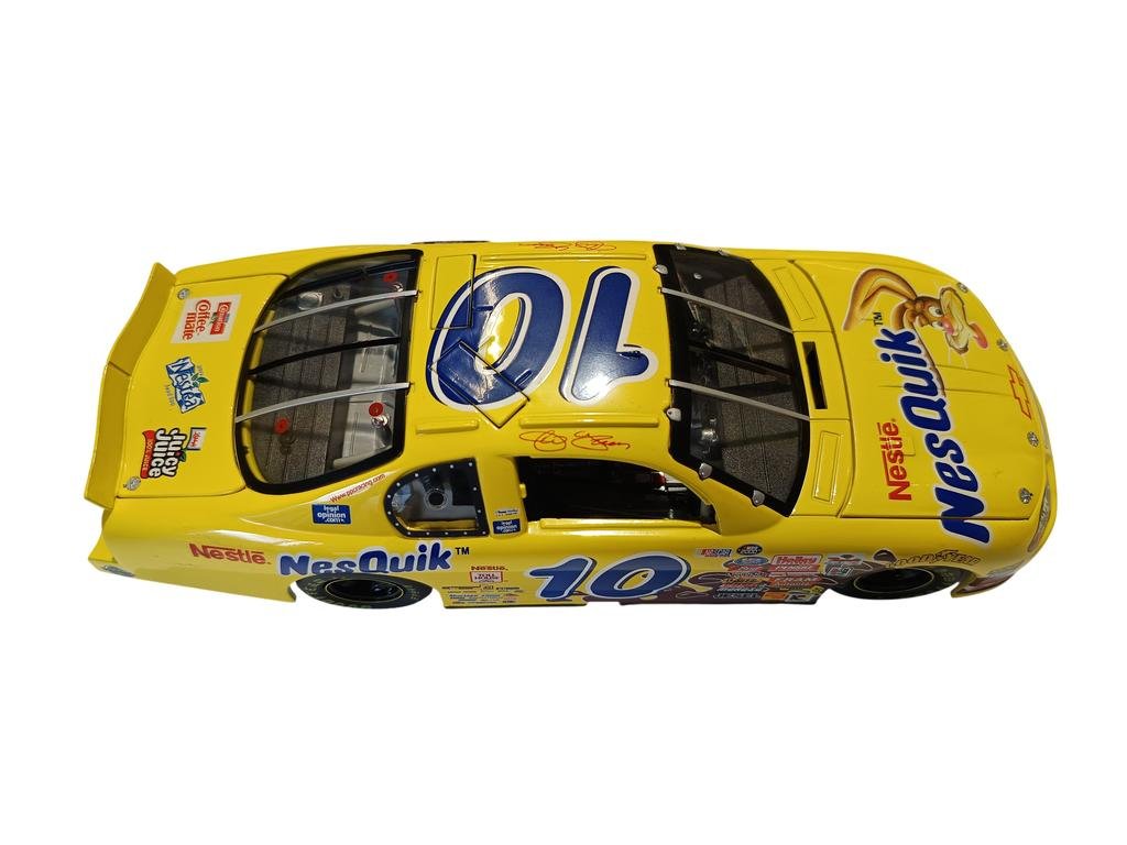 Voiture de collection 10 1/24 jeff green nesquick racing