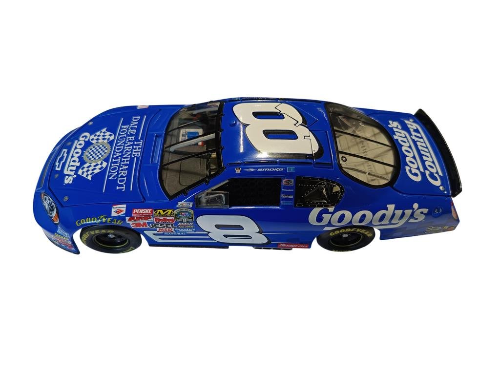 Voiture de collection 8 1/24 tony stewart 8