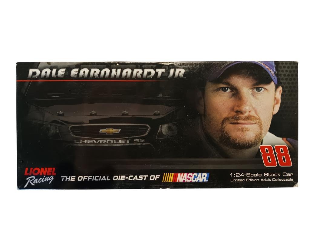 Voiture de collection 1/24 88 dale earnhardt jr.