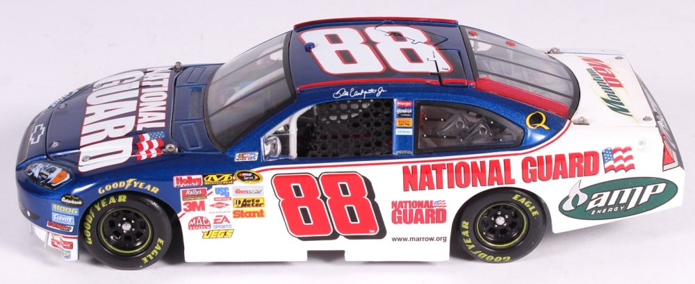 Voiture de collection 1/24 88 dale earnhardt jr.
