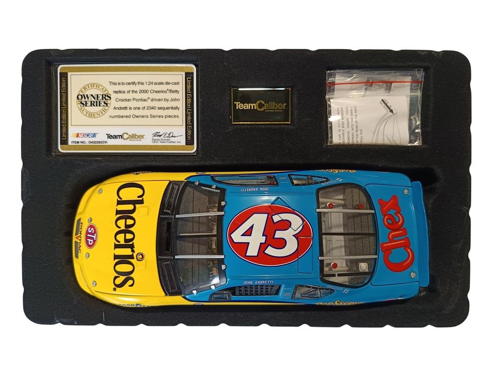 Voiture de collection 1/24 43 john andretti