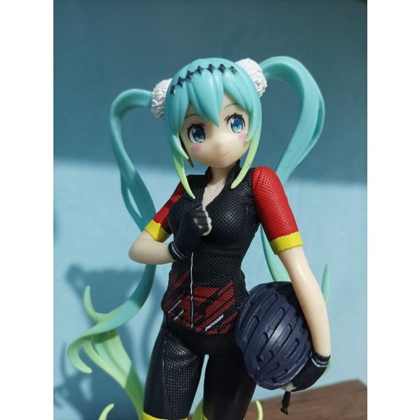 Figurine hatsune miku racing 2019