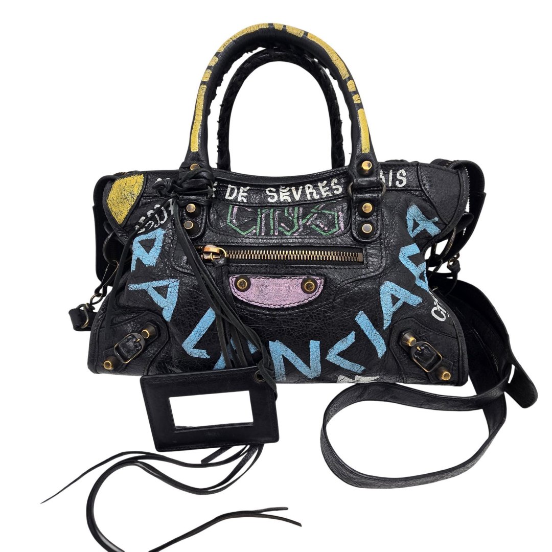 Sac city graffiti cuir veau noir avec bandouliere