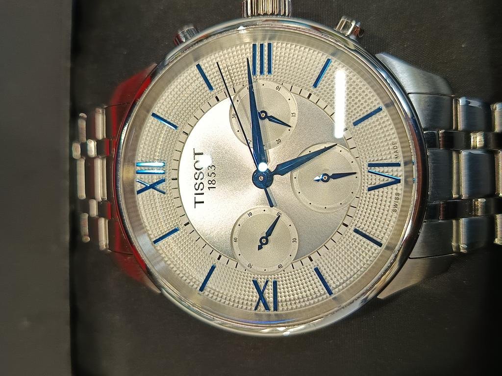 Montre automatique t139.462.11.038.00 chemin des tourelles 42mm