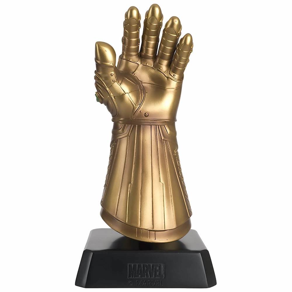 Figurine gauntlet museum