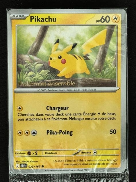 Carte pokemon pikachu mew 025/165 pokemon ensemble