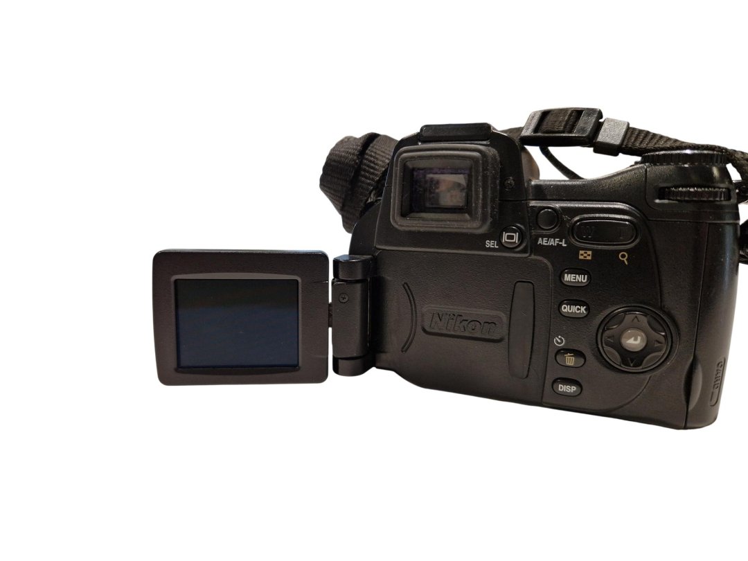 Reflex et hybride e8800