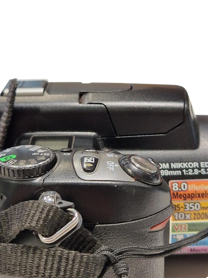 Reflex et hybride e8800