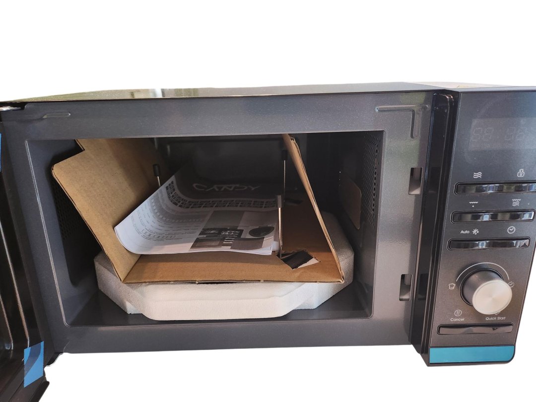 Four micro ondes grill cmga20tndb