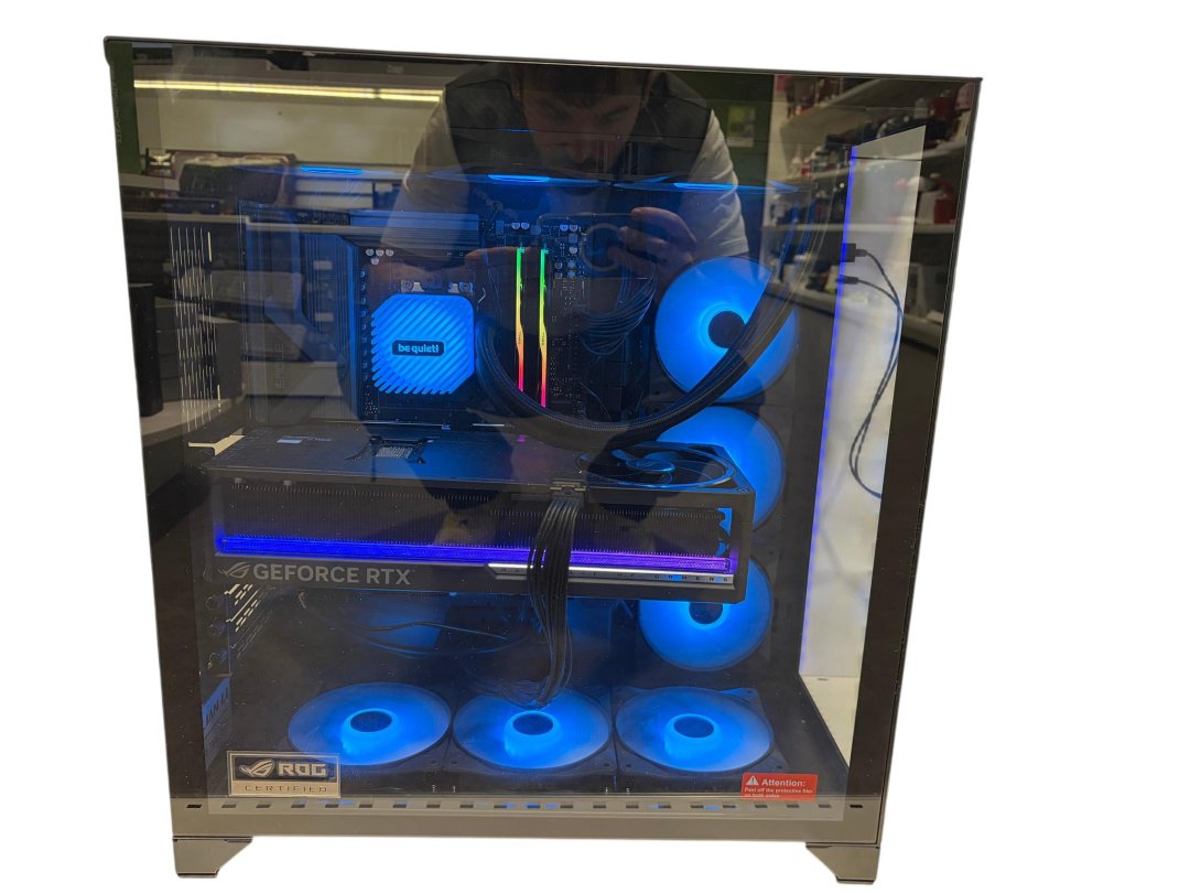Pc gamer dynamic xl ryzen 9 9900x3d 4,4ghz 96go ddr5 4to nvme geforce rtx 5080