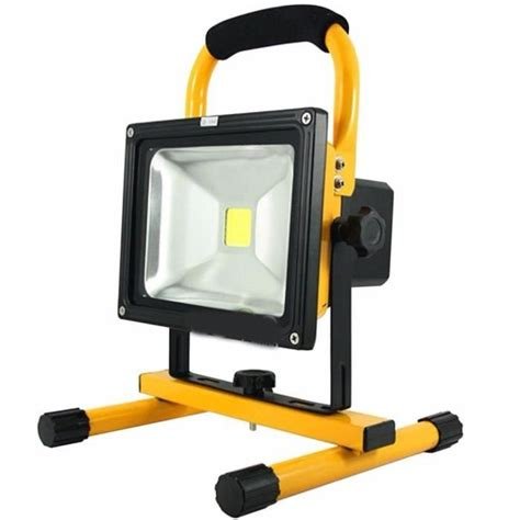 Projecteur portable rechargeable led 20w 12v 1700 lumens