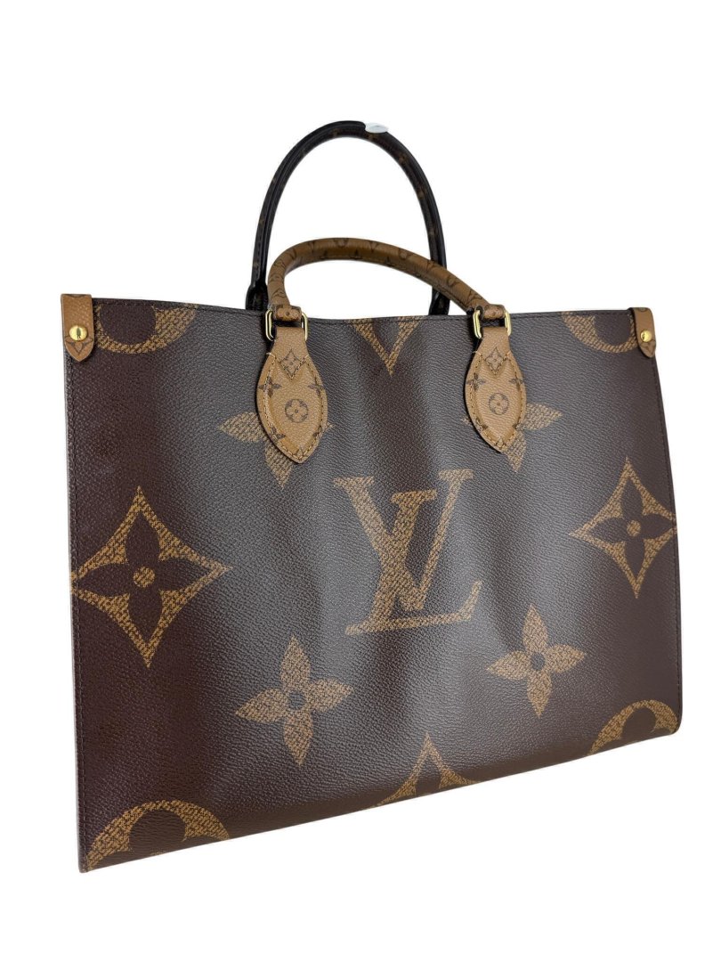 Maroquinerie de luxe cabas onthego mm toile monogram