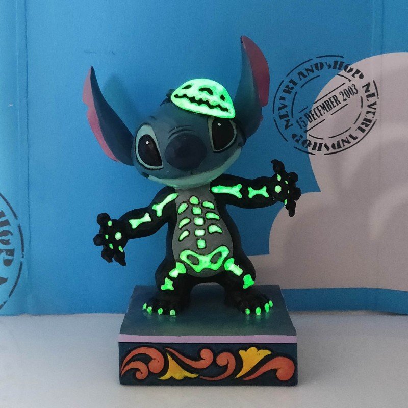 Figurine, goodies stitch spooky experiment