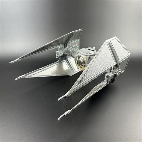 Vaisseau chasseur tie interceptor
