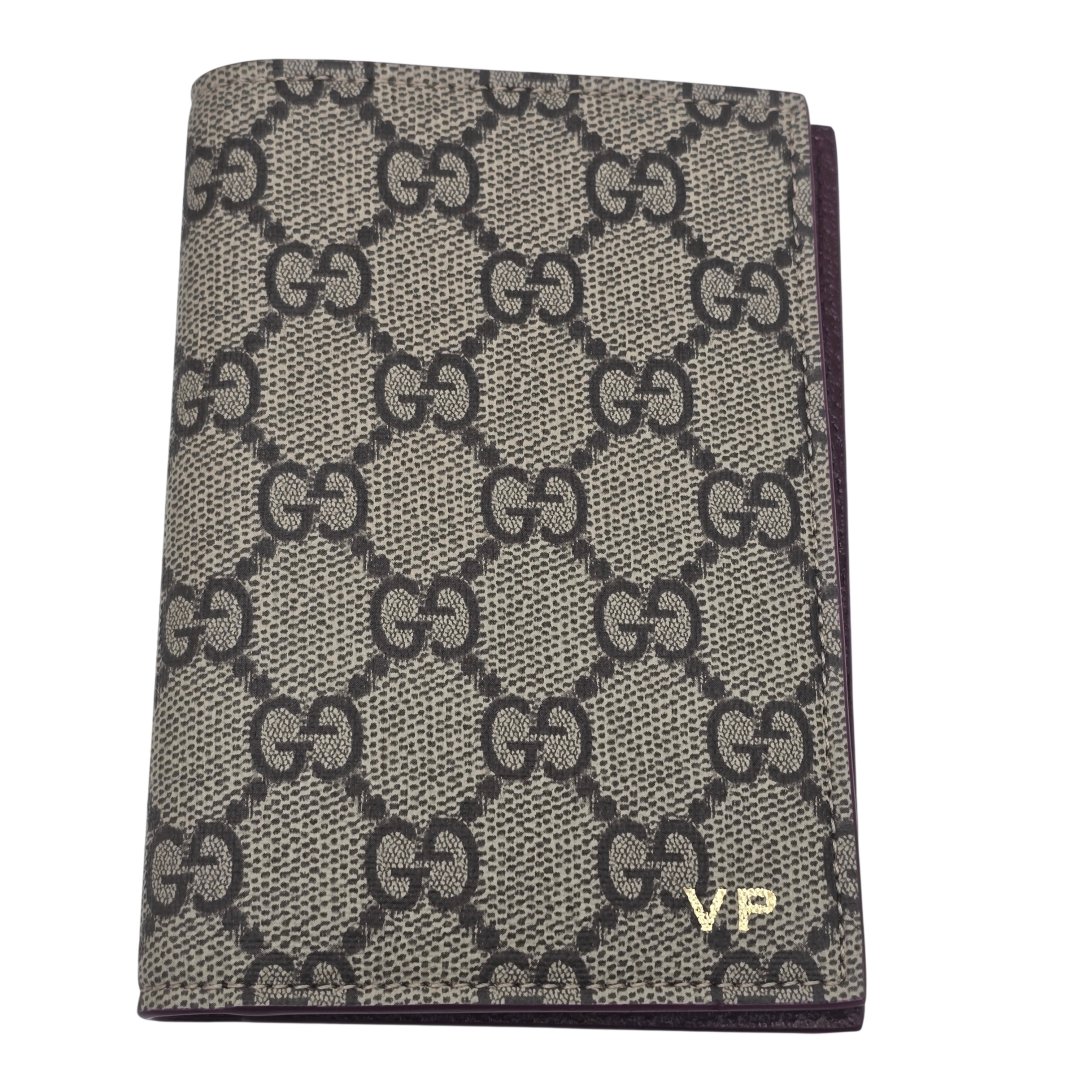 Etui passeport londra avec porte cartes gg supreme beige ebene finition cuir bordeau