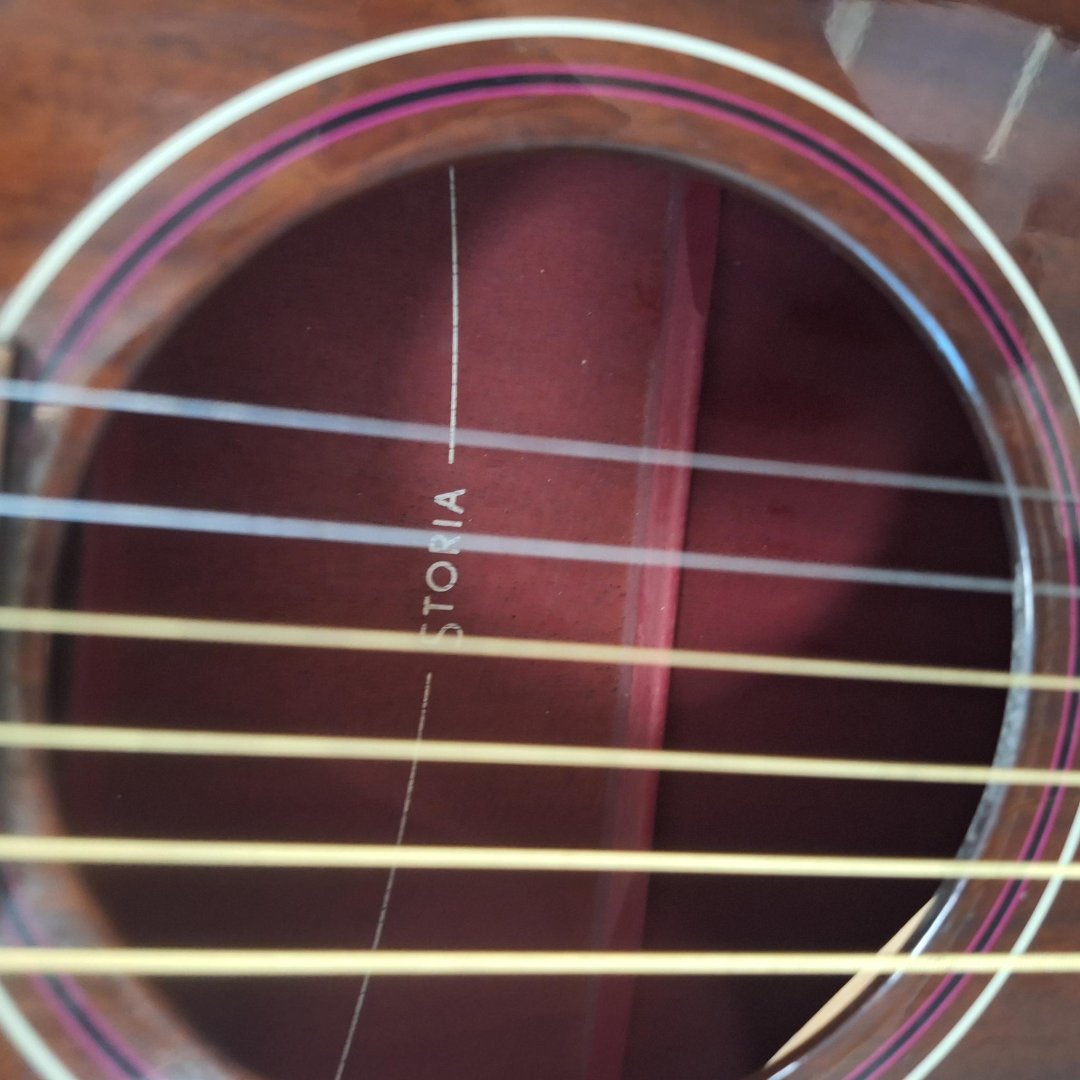 Guitare storia