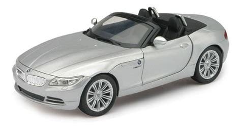 Voiture 1:24 bmw z4