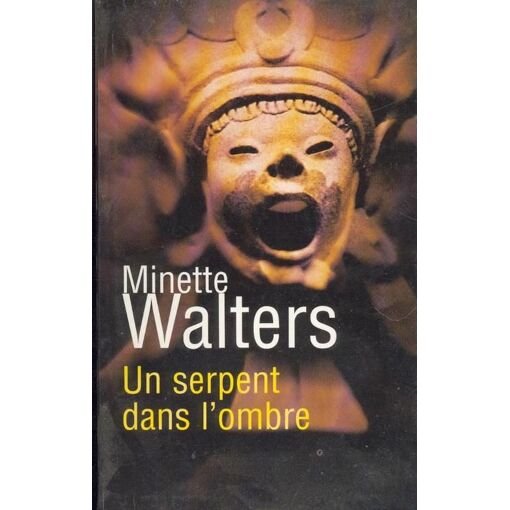 Un serpent dans l'ombre