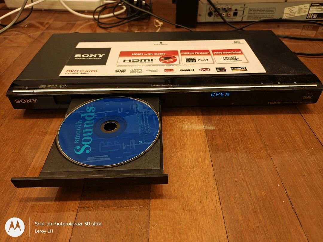 Lecteur dvd dvp-ns758h