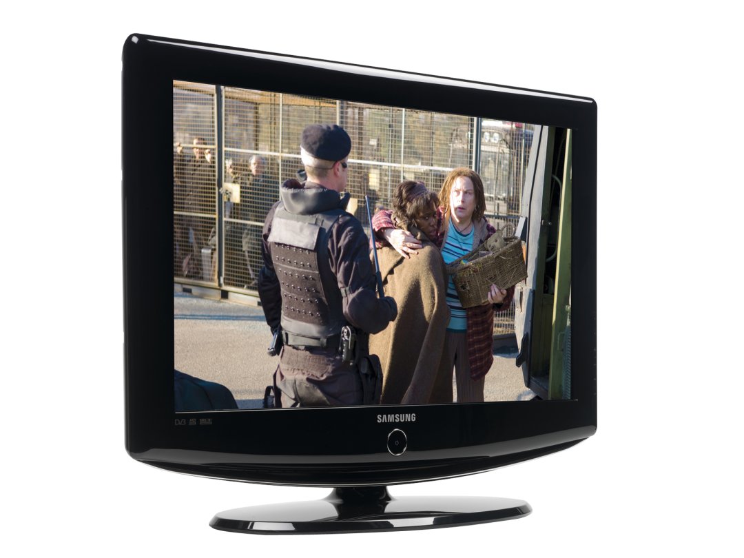 Tv jusqu'a 32" le26r87bd diagonale : 66 cm (26") tv lcd a retroeclairage par tubes tv hd (hd ready) : 1366 x 76