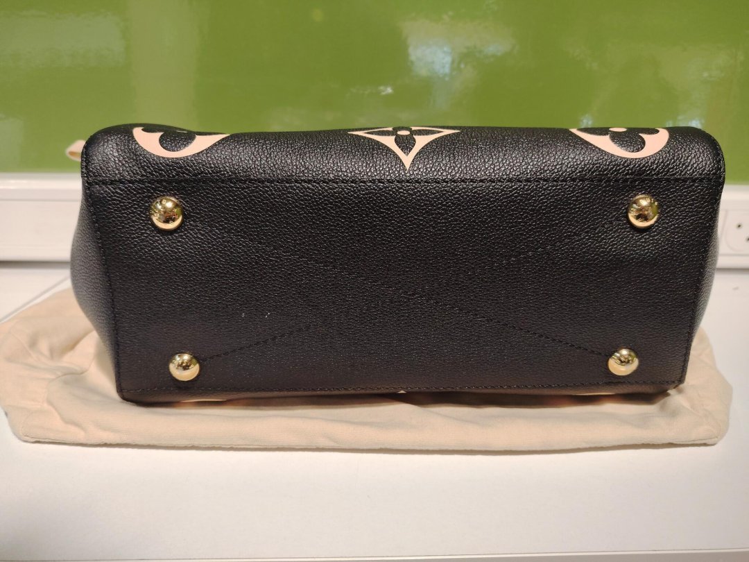 Maroquinerie montaigne mm cuir epi monogram noir avec bandouliere