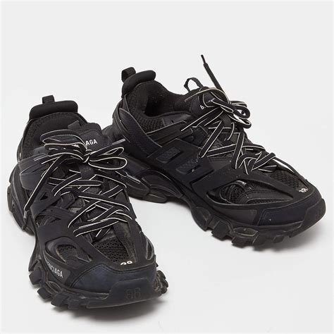 Chaussures t38 track