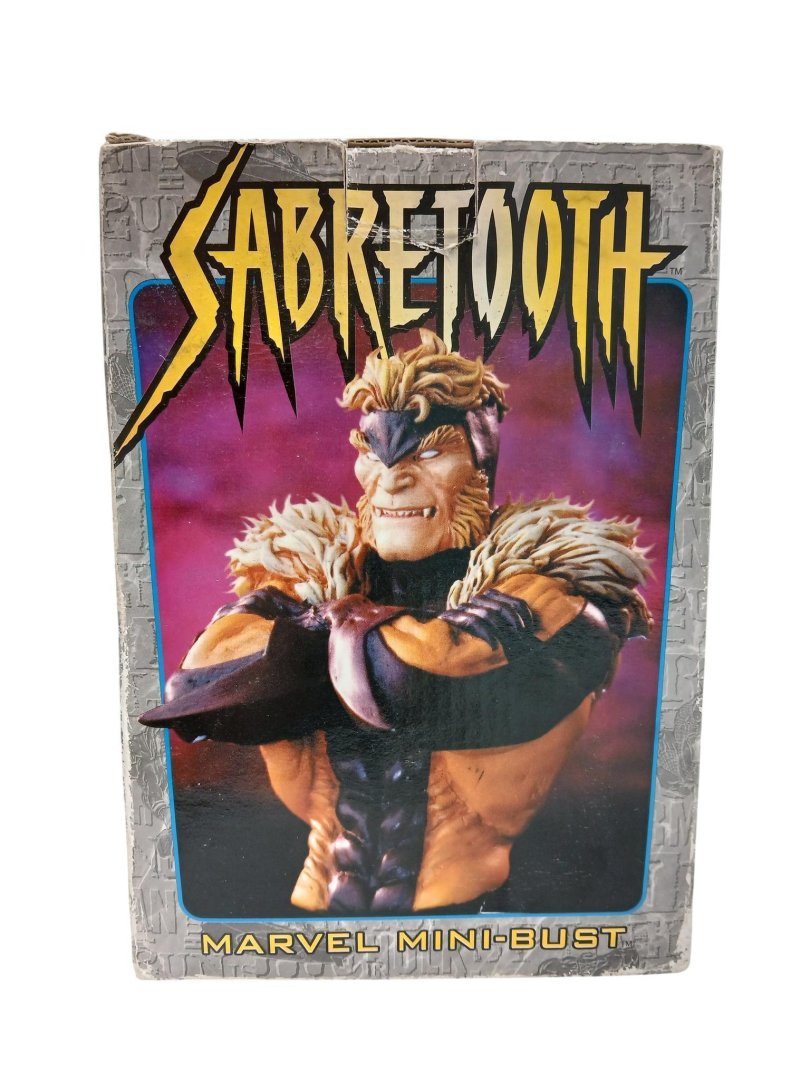 Figurine buste marvel dent de sabre