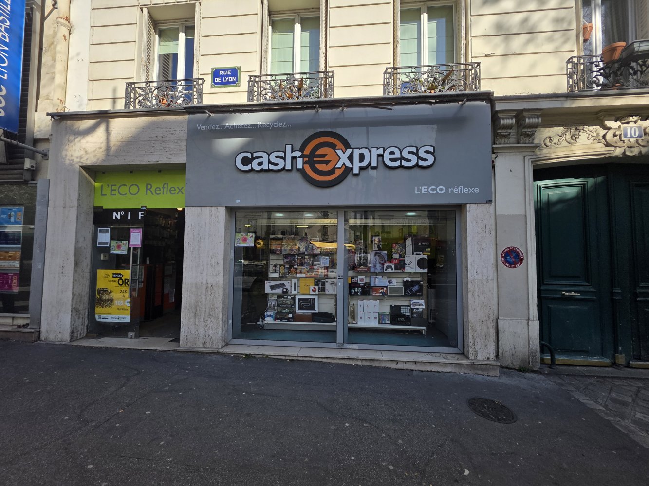 PARIS 12
